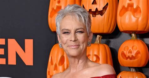 pictures of jamie lee curtis nude|Jamie Lee Curtis Stuns in Naked Spooky Bathtub Throwback。